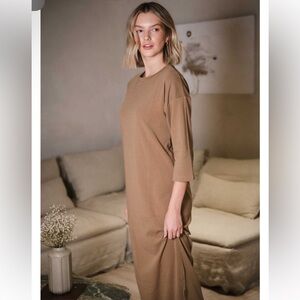 MIDI JERSEY T-SHIRT DRESS WITH SIDE SLITS